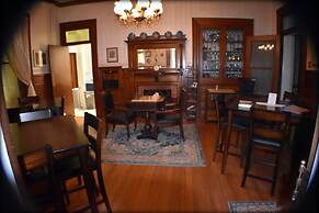 Inn at the Agora
