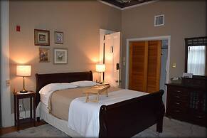 Inn at the Agora