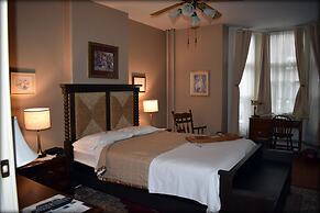 Inn at the Agora
