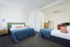 Baileys Motel