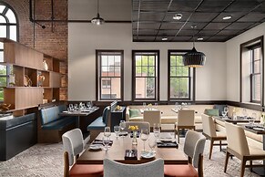 Hilton Garden Inn Burlington Downtown