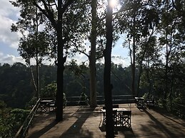 Kaliwa Lodge