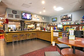 Nightcap at Hendon Hotel