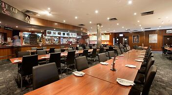 Nightcap at Playford Tavern