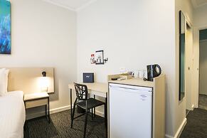 Nightcap at Playford Tavern