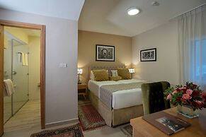 The Sephardic House
