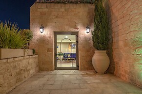 The Sephardic House