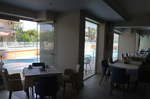 Philoxenia Hotel