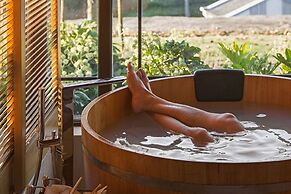 Banyan Tree Huangshan