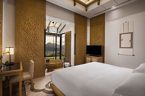 Banyan Tree Huangshan