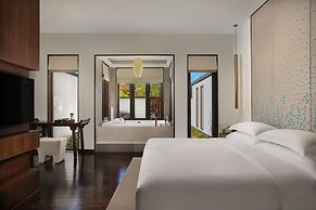 Banyan Tree Huangshan