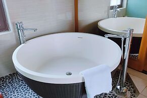 Banyan Tree Huangshan