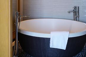 Banyan Tree Huangshan