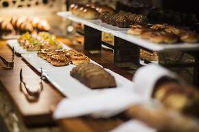 Banyan Tree Yangshuo