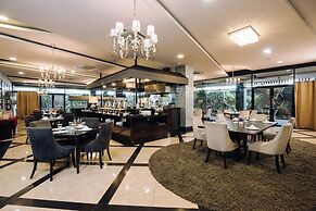 Amaroossa Grande Bekasi