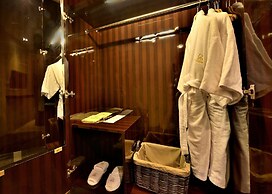 Amaroossa Grande Bekasi