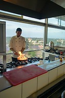 Cloud Hotel & Suites