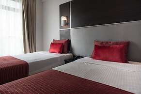 Cloud Hotel & Suites