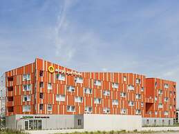 Aparthotel Adagio Access Paris Massy Gare TGV