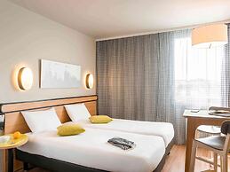 Aparthotel Adagio Access Paris Massy Gare TGV