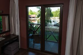 Bartolomeo Best River Resort