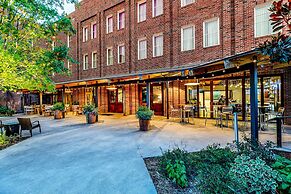 The Inn at the Crossroads