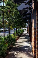 The Inn at the Crossroads