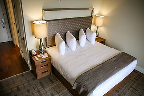 The Inn at the Crossroads