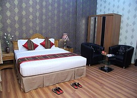 Excel Capital Hotel