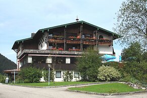 Landhotel Maiergschwendt by DEVA