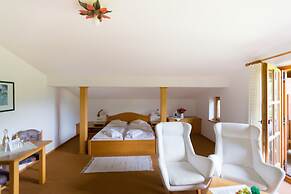 Landhotel Maiergschwendt by DEVA
