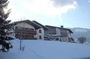 Landhotel Maiergschwendt by DEVA