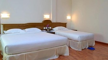 Excel River View Hotel