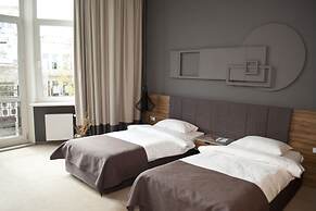 Poet Art Hotel
