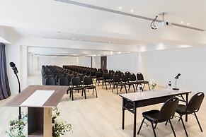 Thomson Hotel Huamark