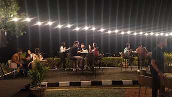 Emersia Hotel & Resort