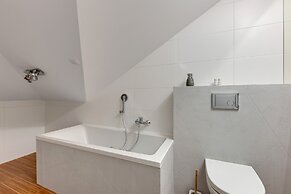 Dom & House - Apartments Waterlane