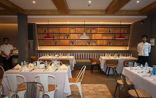 Azalea Hotels & Residences Boracay