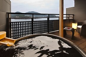 Migiwatei Ochi Kochi