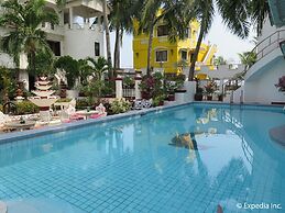 White Castle Resort & Hotel