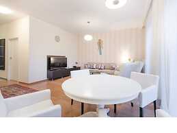 Dom & House – Apartments Old Town Tandeta