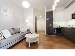 Dom & House – Apartments Old Town Tandeta