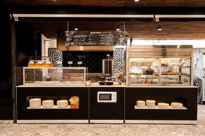 Aequora Lanzarote Suites