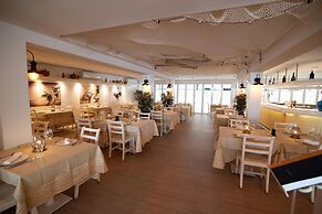 Aequora Lanzarote Suites