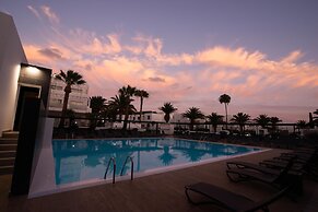 Aequora Lanzarote Suites