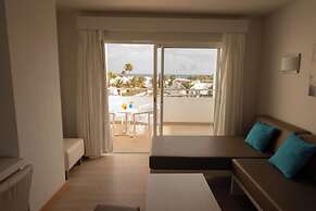 Aequora Lanzarote Suites