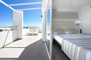 Aequora Lanzarote Suites