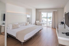 Aequora Lanzarote Suites