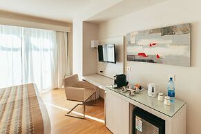 Aequora Lanzarote Suites