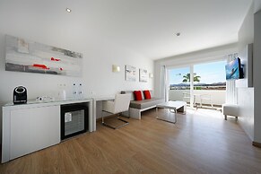 Aequora Lanzarote Suites